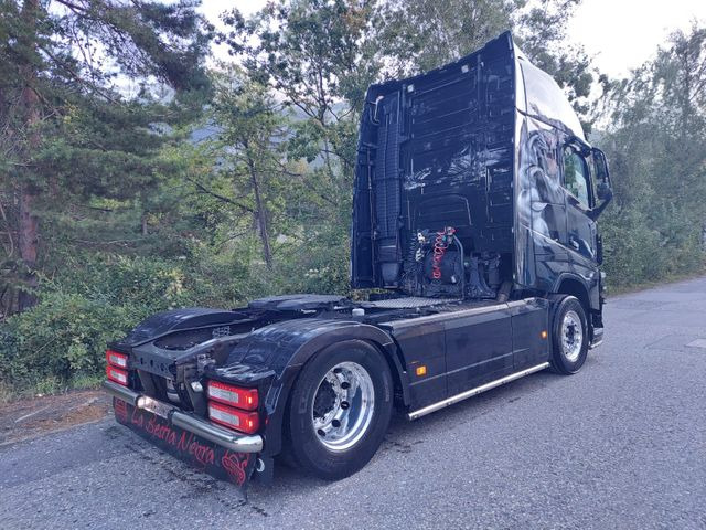 Tractor unit Volvo FH16-650 4x2, Euro 6, VEB, airbrush: picture 6 Tractor unit Volvo FH16-650 4x2, Euro 6, VEB, airbrush: picture 6