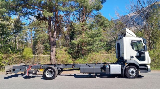 Volvo FL280 4x2, E6, Wohnwagen + 2 Pferdeplaetze Volvo FL280 4x2, E6, 7.40m Chassis, Fahrgestell - Horse truck: picture 5 Volvo FL280 4x2, E6, Wohnwagen + 2 Pferdeplaetze Volvo FL280 4x2, E6, 7.40m Chassis, Fahrgestell - Horse truck: picture 5