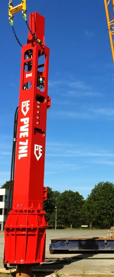PVE 7NL  - Pile driver: picture 2 PVE 7NL  - Pile driver: picture 2