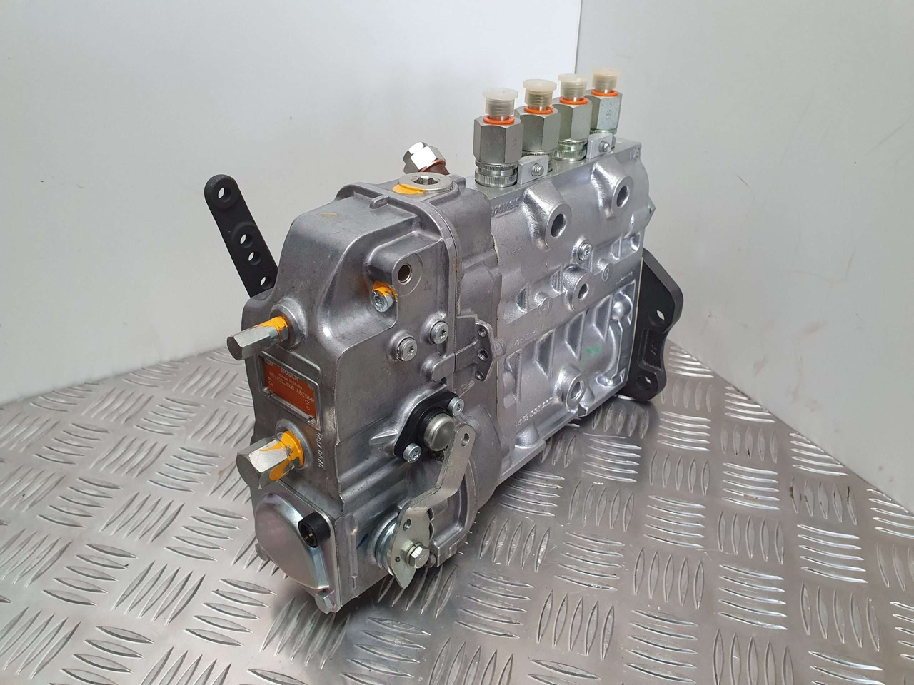 JCB 2DX Injection pump 333/y3578 Bosch - Engine and parts for Construction machinery: picture 2 JCB 2DX Injection pump 333/y3578 Bosch - Engine and parts for Construction machinery: picture 2