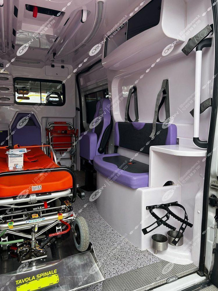 FIAT FIAT 290 DUCATO - Ambulance: picture 4 FIAT FIAT 290 DUCATO - Ambulance: picture 4