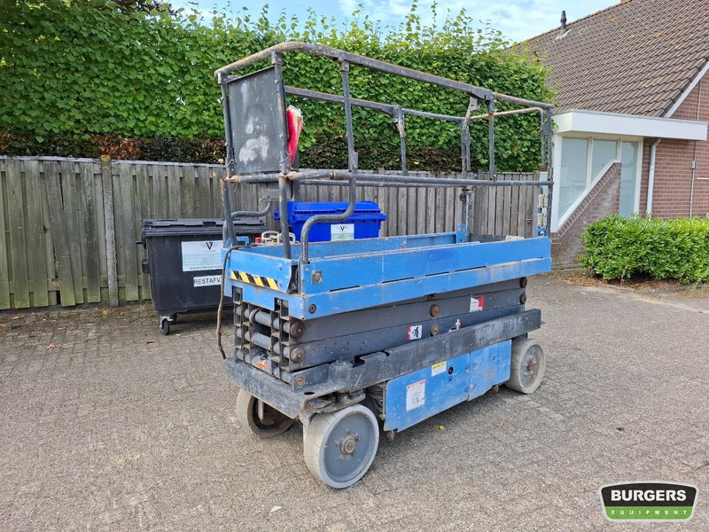 Aichi SV06CNL - Scissor lift: picture 1 Aichi SV06CNL - Scissor lift: picture 1