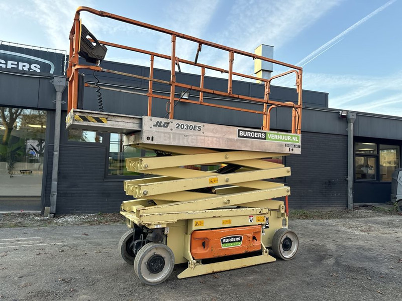 JLG 2030ES - Scissor lift: picture 4 JLG 2030ES - Scissor lift: picture 4