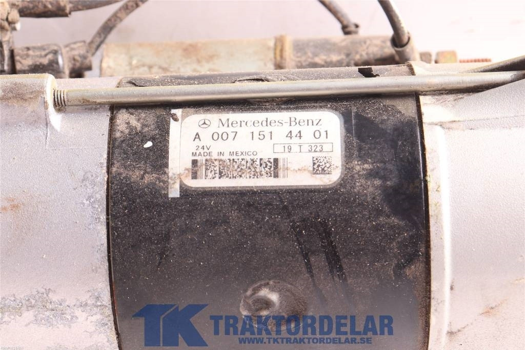 Claas Lexion 6800  - Engine for Agricultural machinery: picture 2 Claas Lexion 6800  - Engine for Agricultural machinery: picture 2