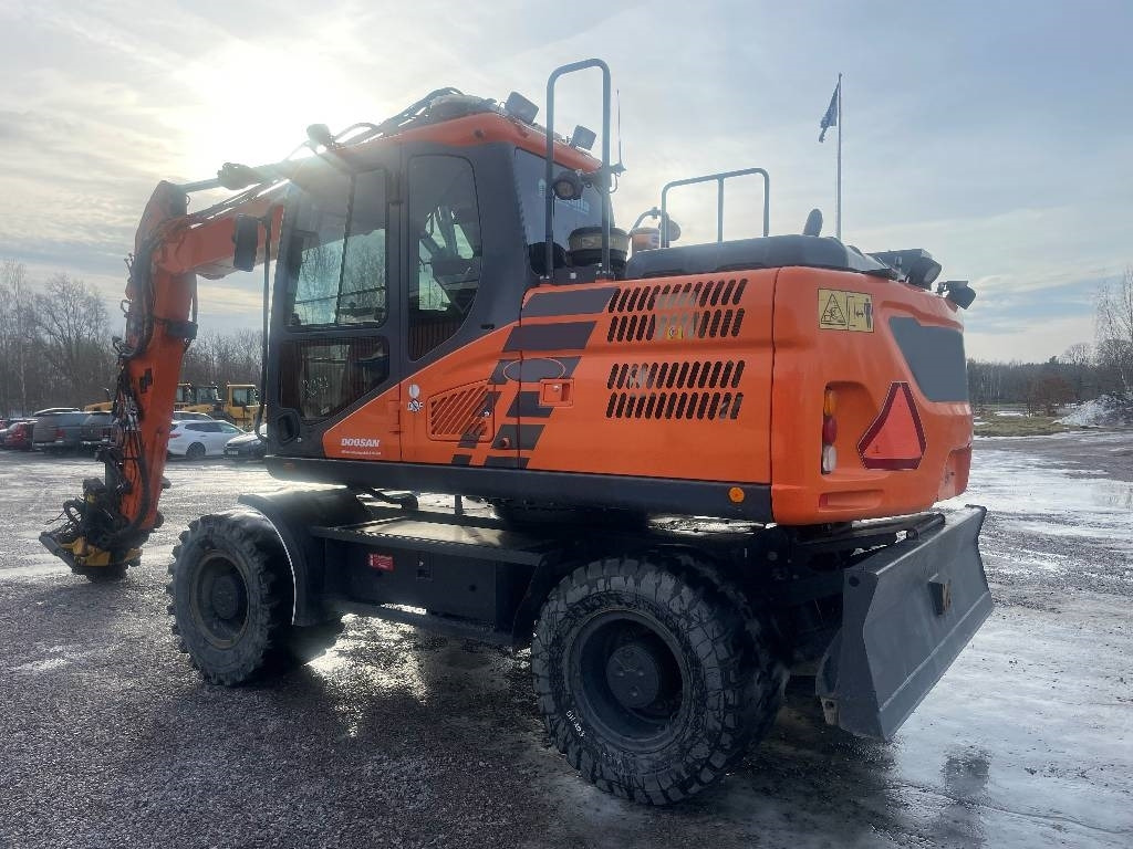 Doosan DX 140 W-5 Dismantled: only spare parts - Wheel excavator: picture 4 Doosan DX 140 W-5 Dismantled: only spare parts - Wheel excavator: picture 4