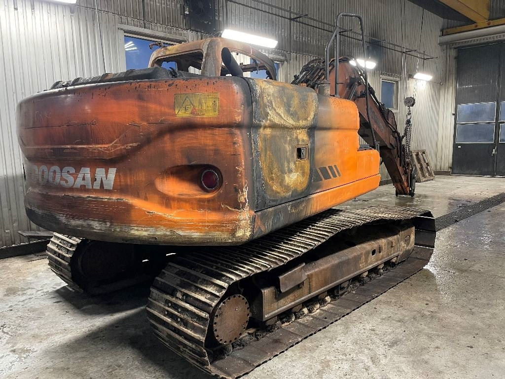 Doosan DX 180 LC Dismantled: only spare parts - Crawler excavator: picture 3 Doosan DX 180 LC Dismantled: only spare parts - Crawler excavator: picture 3