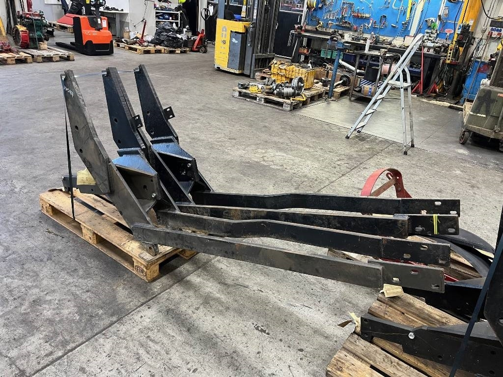 Lastarfäste Trima till Ursus Zetor - Front loader for tractor: picture 2 Lastarfäste Trima till Ursus Zetor - Front loader for tractor: picture 2