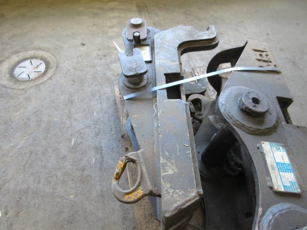 Redskapsfäste Snabbfäste - Quick coupler for Construction machinery: picture 1 Redskapsfäste Snabbfäste - Quick coupler for Construction machinery: picture 1