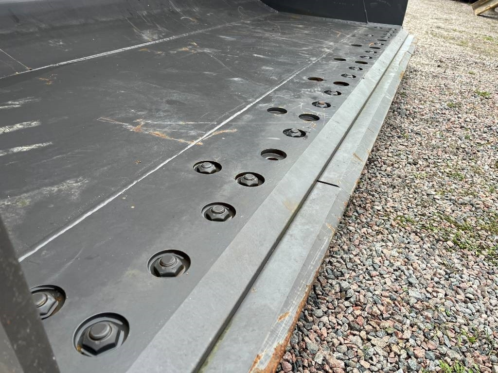 Bucket for Construction machinery Volvo L150H L180H Ny Skopa Volvo L150 L180 Bucket: picture 7 Bucket for Construction machinery Volvo L150H L180H Ny Skopa Volvo L150 L180 Bucket: picture 7