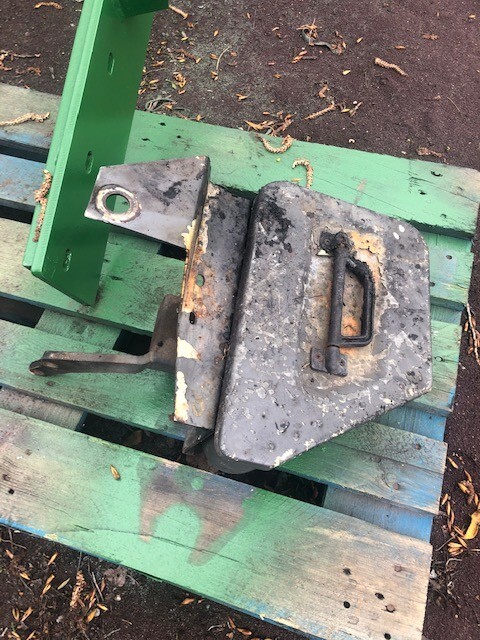 Fendt 311 , 312 LSA - Skrzynka Narzędziowa - Frame/ Chassis for Farm tractor: picture 1 Fendt 311 , 312 LSA - Skrzynka Narzędziowa - Frame/ Chassis for Farm tractor: picture 1