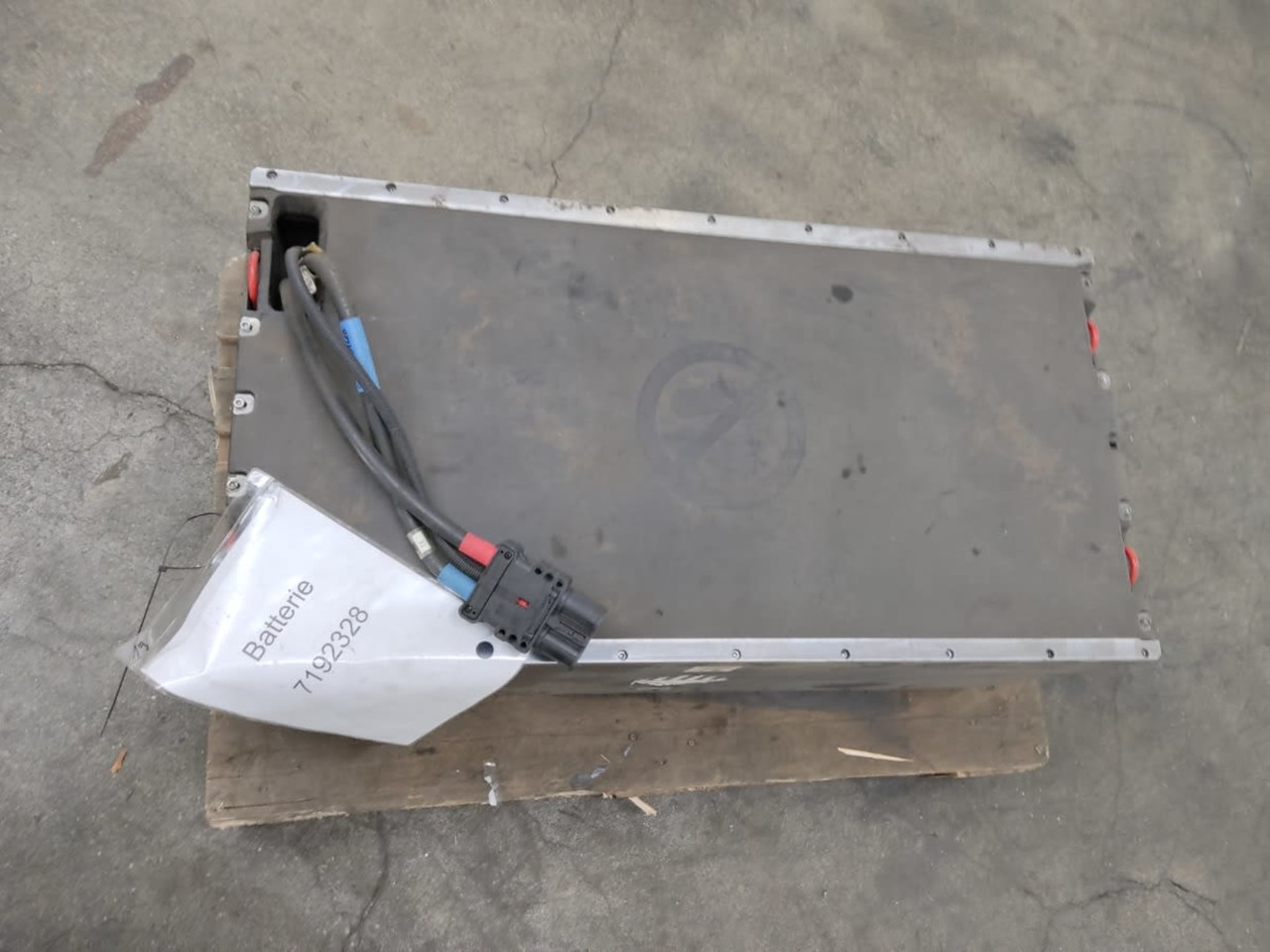 Battery BMZ 48V 268Ah/LiIon - Battery for Material handling equipment: picture 4 Battery BMZ 48V 268Ah/LiIon - Battery for Material handling equipment: picture 4