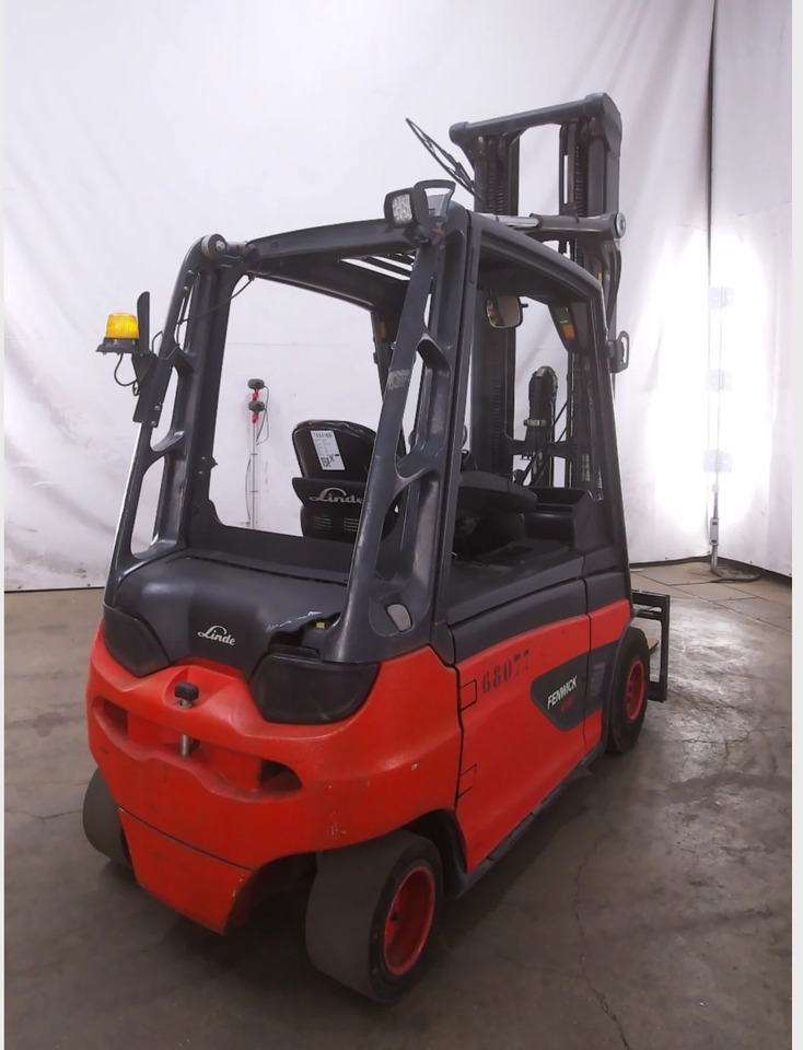 Linde E30L-01 - Electric forklift: picture 2 Linde E30L-01 - Electric forklift: picture 2