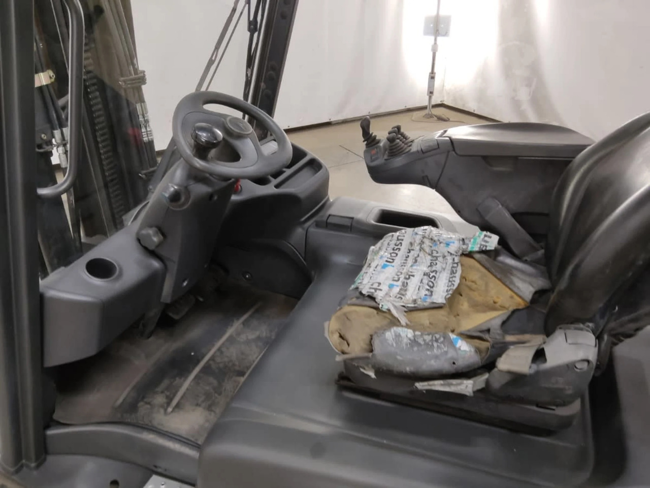 Linde E30L-01 - Electric forklift: picture 3 Linde E30L-01 - Electric forklift: picture 3