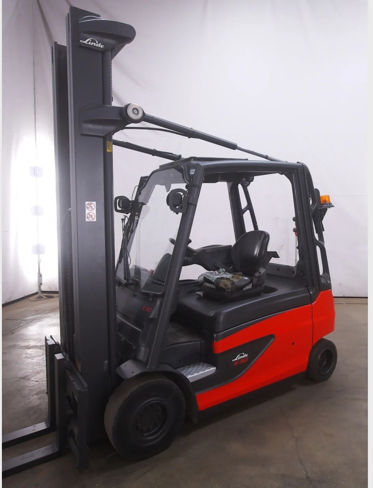 Linde E30L-01 - Electric forklift: picture 1 Linde E30L-01 - Electric forklift: picture 1