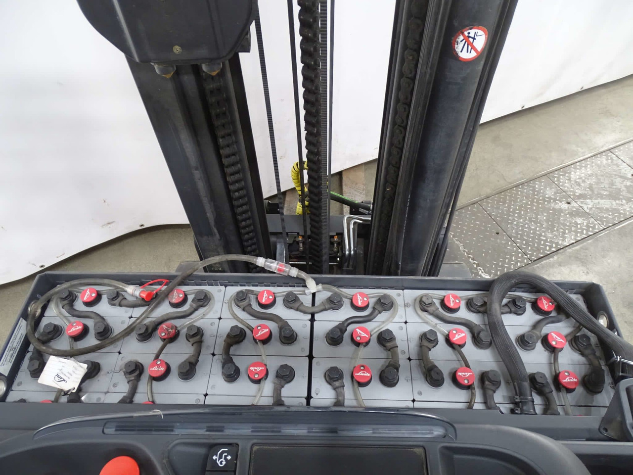 Linde R16HD-01 - Reach truck: picture 5 Linde R16HD-01 - Reach truck: picture 5