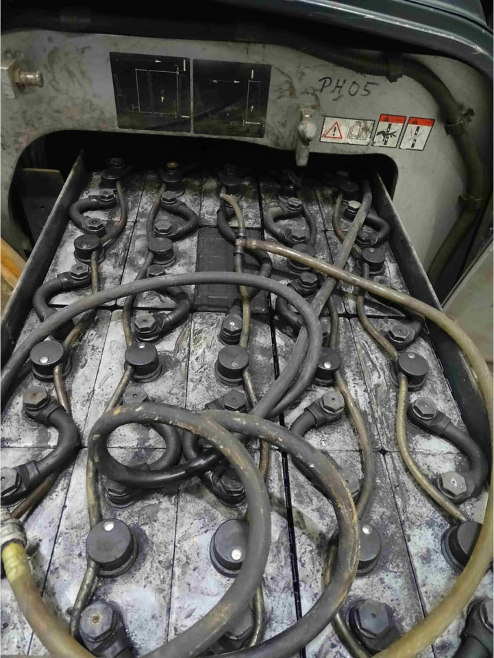 Electric forklift STILL RX20-16: picture 11