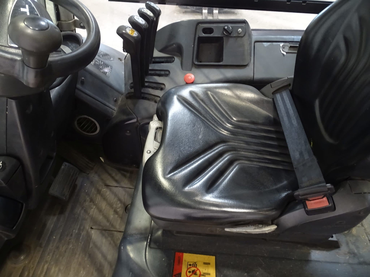 STILL RX60-45 - Electric forklift: picture 4 STILL RX60-45 - Electric forklift: picture 4