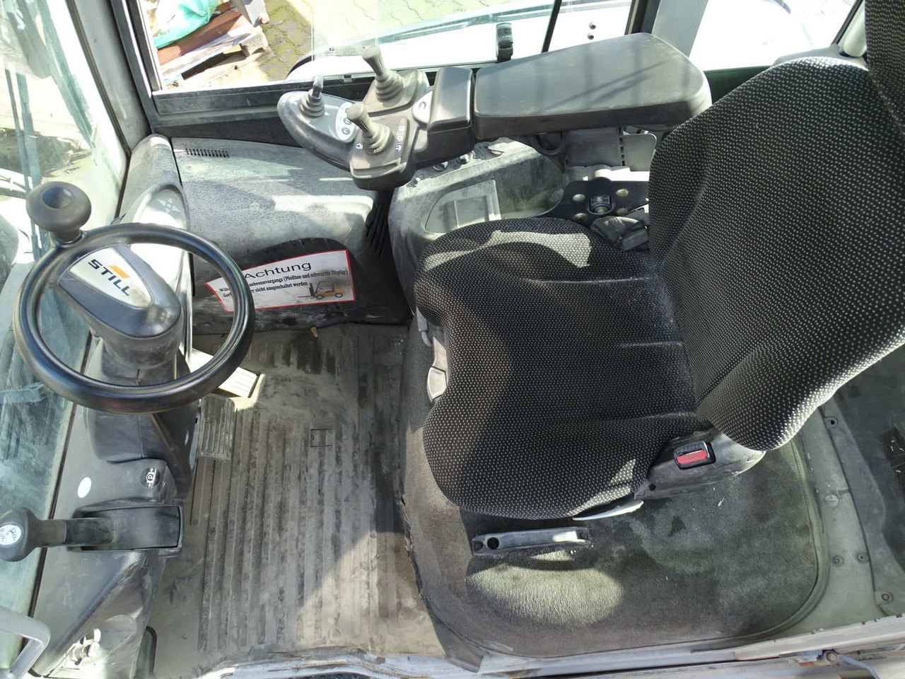 STILL RX70-80/900 - Diesel forklift: picture 3 STILL RX70-80/900 - Diesel forklift: picture 3