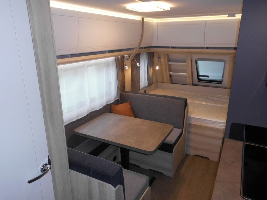 Leasing of  Hobby De Luxe 490 KMF 2026 GARAGE AUTARK 1800kg.+++ Hobby De Luxe 490 KMF 2026 GARAGE AUTARK 1800kg.+++: picture 8