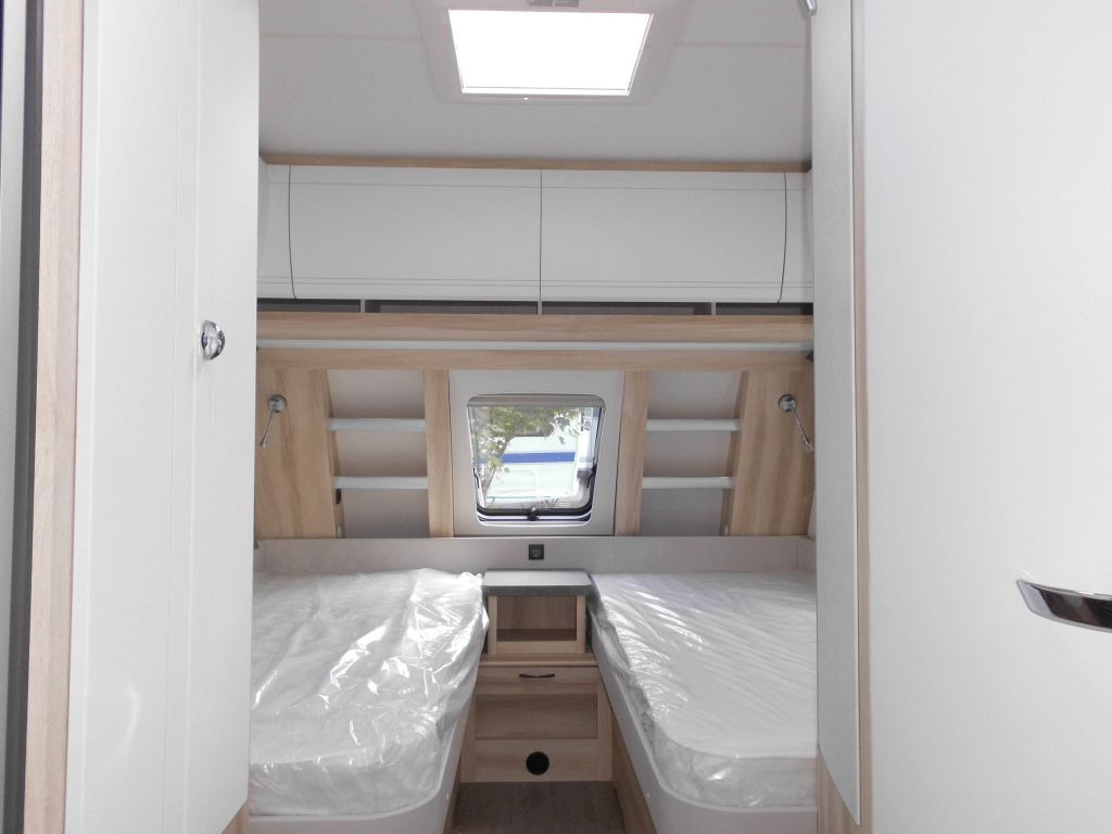 Caravan Hobby De Luxe 540 UL 2026 AUTARK AMBIENTE ROLLROST: picture 14