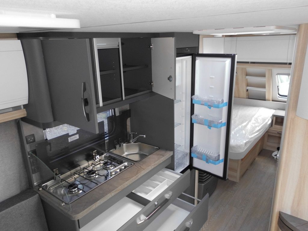 Caravan Hobby De Luxe 540 UL 2026 AUTARK AMBIENTE ROLLROST: picture 12