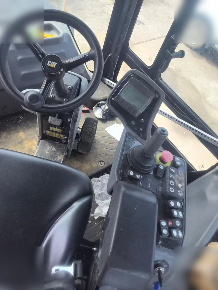 2019 CATERPILLAR CW34 - Pneumatic roller: picture 3 2019 CATERPILLAR CW34 - Pneumatic roller: picture 3