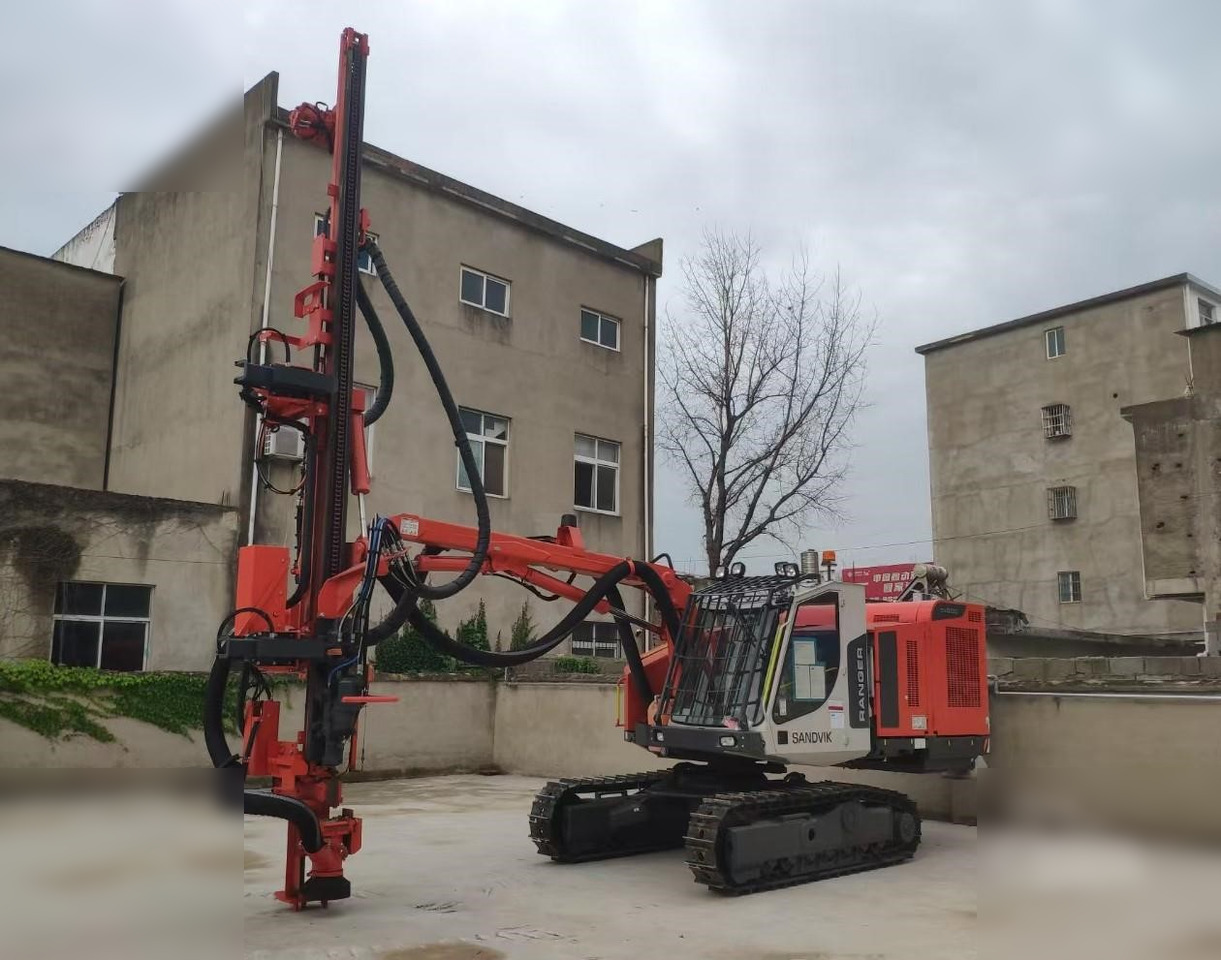 2023 SANDVIK DX800 - Drilling rig: picture 1 2023 SANDVIK DX800 - Drilling rig: picture 1