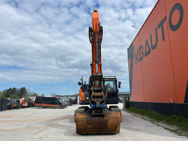 Doosan DX 235 LCR-5 3 D / ROTOTILT / CENTRAL LUBRICATION / AC - Crawler excavator: picture 3 Doosan DX 235 LCR-5 3 D / ROTOTILT / CENTRAL LUBRICATION / AC - Crawler excavator: picture 3