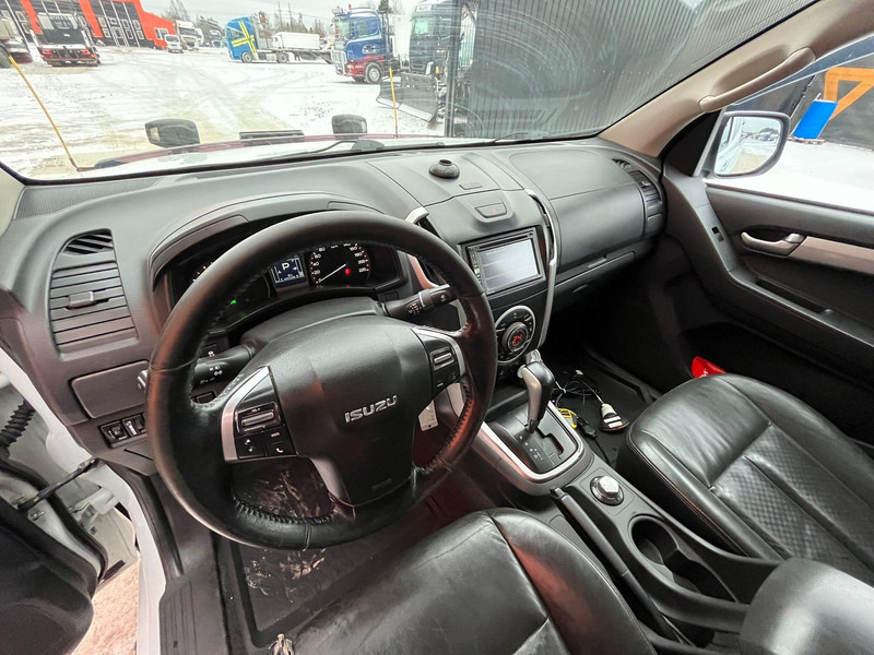 Pickup truck Isuzu D-max 4x4 SNOW PLOW & SPREADER: picture 17