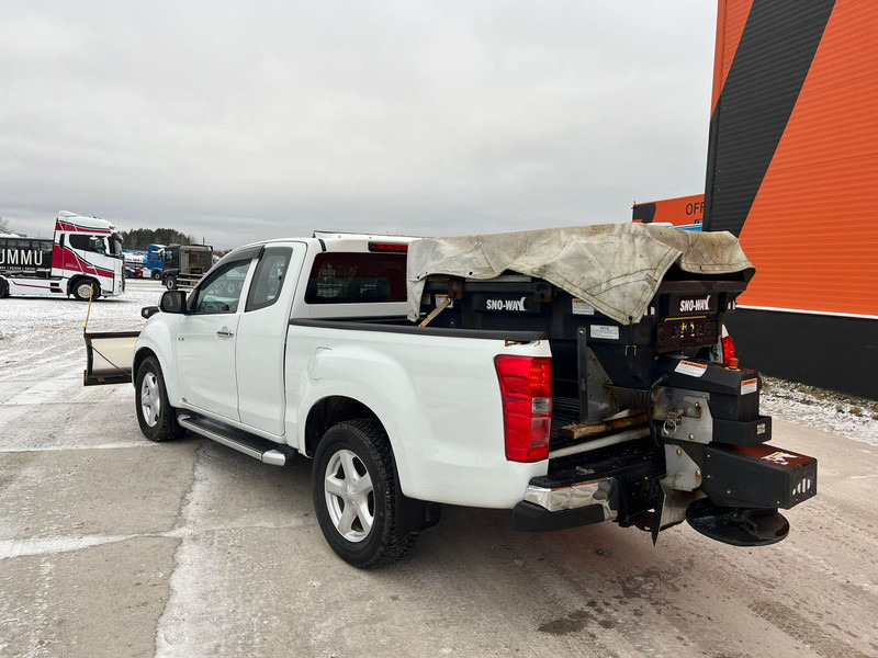 Pickup truck Isuzu D-max 4x4 SNOW PLOW & SPREADER: picture 8