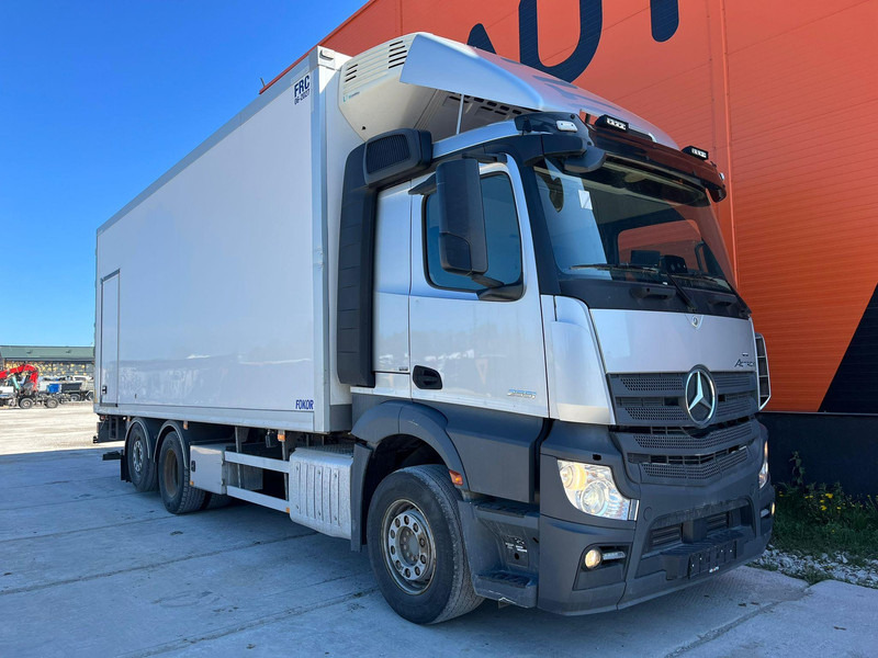 Mercedes-Benz Actros 2551 6x2 LUMIKKO L7 / BOX L=7609 mm - Refrigerator truck: picture 4 Mercedes-Benz Actros 2551 6x2 LUMIKKO L7 / BOX L=7609 mm - Refrigerator truck: picture 4
