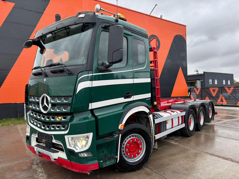 Mercedes-Benz Arocs 3251 8x4*4 JOAB L24 - 24 ton / L=5800 mm - Hook lift truck: picture 2 Mercedes-Benz Arocs 3251 8x4*4 JOAB L24 - 24 ton / L=5800 mm - Hook lift truck: picture 2