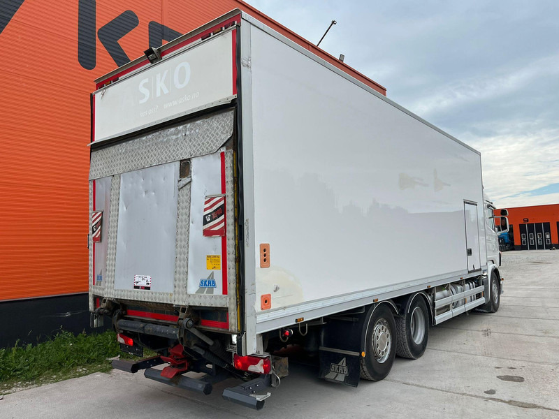 Scania G 440 6x2*4 EURO 6 ! / RETARDER / BOX L=8427 mm - Refrigerator truck: picture 5 Scania G 440 6x2*4 EURO 6 ! / RETARDER / BOX L=8427 mm - Refrigerator truck: picture 5