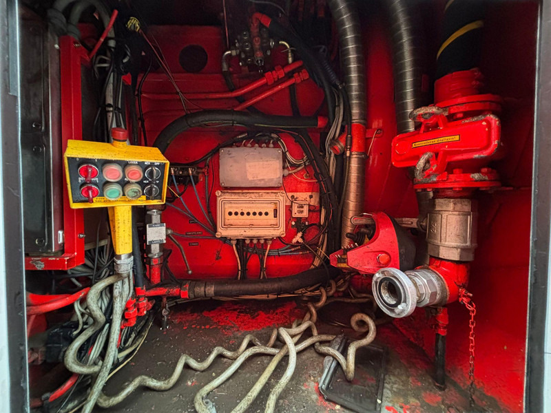 Vacuum truck Scania P 124 6x2*4 KORP&SON / TANK 8000 l / VACUUM Wittig RFW260 / PRESSURE Uraca DK716 140 bar / 400 l/min: picture 14 Vacuum truck Scania P 124 6x2*4 KORP&SON / TANK 8000 l / VACUUM Wittig RFW260 / PRESSURE Uraca DK716 140 bar / 400 l/min: picture 14