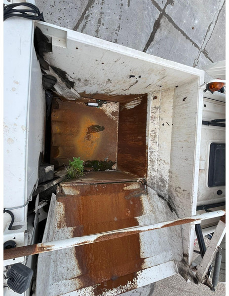 Garbage truck Scania P 280 6x2*4 JOAB BINLIFT L77 18.4 m3: picture 16 Garbage truck Scania P 280 6x2*4 JOAB BINLIFT L77 18.4 m3: picture 16