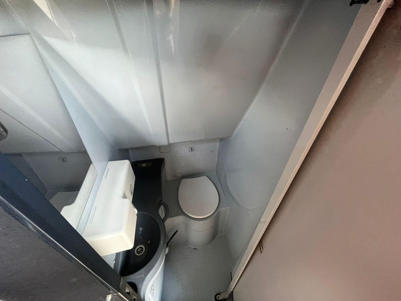 Coach Setra S 416 GT 4x2 AC / AUXILIARY HEATING / WC / WHEELCHAIR LIFT: picture 19
