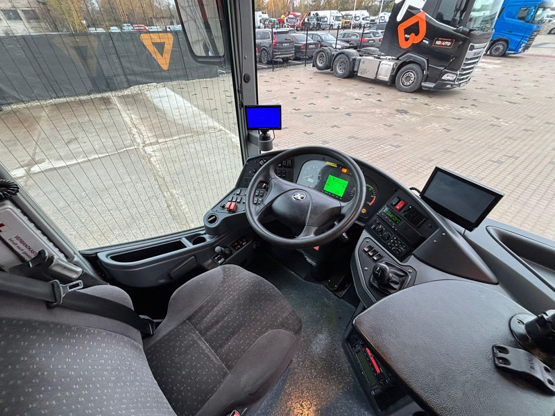 Suburban bus Setra S 417 UL 6x2*4 57 SEATS / AC / AUXILIARY HEATER / WHEELCHAIR LIFT: picture 9 Suburban bus Setra S 417 UL 6x2*4 57 SEATS / AC / AUXILIARY HEATER / WHEELCHAIR LIFT: picture 9