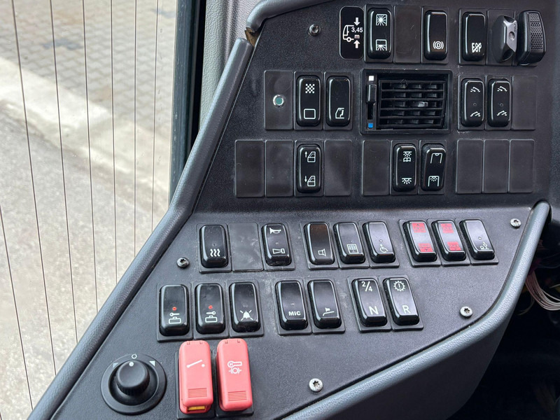 Suburban bus Setra S 417 UL 6x2*4 57 SEATS / AC / AUXILIARY HEATER / WHEELCHAIR LIFT: picture 14 Suburban bus Setra S 417 UL 6x2*4 57 SEATS / AC / AUXILIARY HEATER / WHEELCHAIR LIFT: picture 14