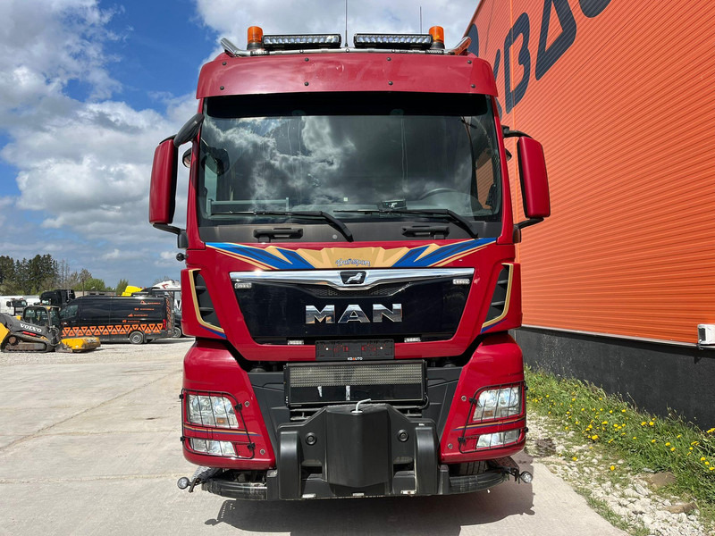 MAN TGX 41.640 8x4/4 250 TON / HYDRAULICS / INTARDER - Tractor unit: picture 3 MAN TGX 41.640 8x4/4 250 TON / HYDRAULICS / INTARDER - Tractor unit: picture 3