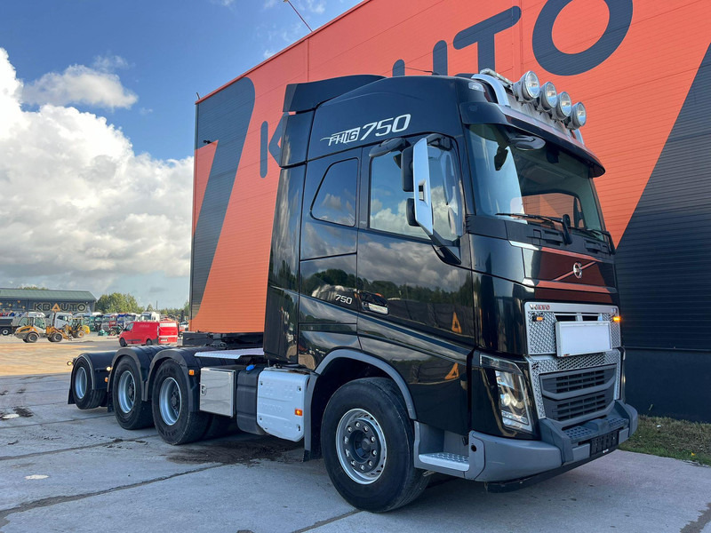 Volvo FH 16 750 8x4 GCW 90 ton / DOLLY / RETARDER - Tractor unit: picture 3 Volvo FH 16 750 8x4 GCW 90 ton / DOLLY / RETARDER - Tractor unit: picture 3