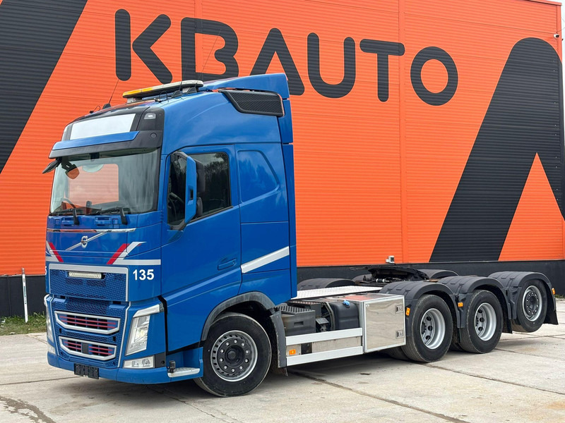 Volvo FH 500 8x4*4 GCW 70 ton / PTO - Tractor unit: picture 1 Volvo FH 500 8x4*4 GCW 70 ton / PTO - Tractor unit: picture 1