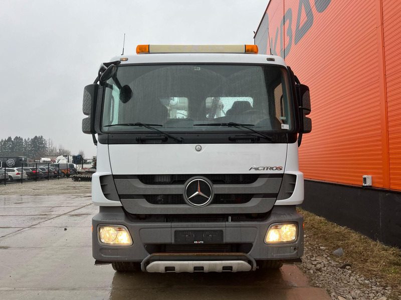 Mercedes-Benz Actros 2636 6x4 Esslift 1000 / lifting cylinders missing ! - Truck, Crane truck: picture 3 Mercedes-Benz Actros 2636 6x4 Esslift 1000 / lifting cylinders missing ! - Truck, Crane truck: picture 3