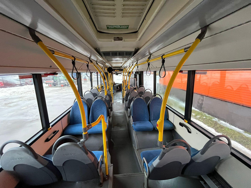 Interior photo 2: City bus Volvo BRLH 7700 HYBRID 4x2 2 UNITS AVAILABLE / EURO EEV / AC / AUXILIARY HEATING Interior photo 2: City bus Volvo BRLH 7700 HYBRID 4x2 2 UNITS AVAILABLE / EURO EEV / AC / AUXILIARY HEATING