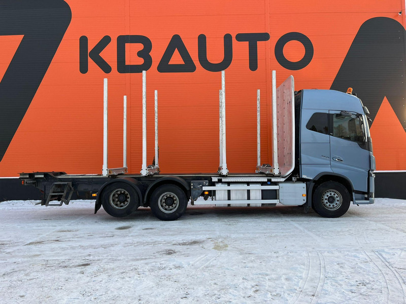 Volvo FH 16 650 6x4 TANDEM AXLE LIFT - Timber truck, Crane truck: picture 5 Volvo FH 16 650 6x4 TANDEM AXLE LIFT - Timber truck, Crane truck: picture 5