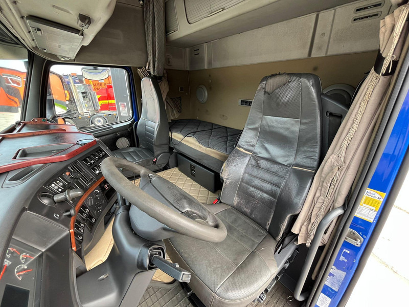 Dropside/ Flatbed truck, Crane truck Volvo FH 480 6x4 HMF 2420-K5 YEAR 2011 / PLATFORM L=6403 mm: picture 18 Dropside/ Flatbed truck, Crane truck Volvo FH 480 6x4 HMF 2420-K5 YEAR 2011 / PLATFORM L=6403 mm: picture 18