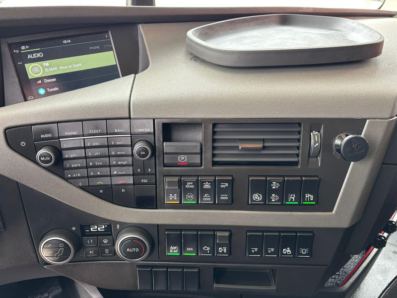 Cab chassis truck Volvo FH 500 8x4*4 FOR SALE AS CHASSIS / GCW 70 ton / PTO / CHASSIS L=6420 mm: picture 17 Cab chassis truck Volvo FH 500 8x4*4 FOR SALE AS CHASSIS / GCW 70 ton / PTO / CHASSIS L=6420 mm: picture 17