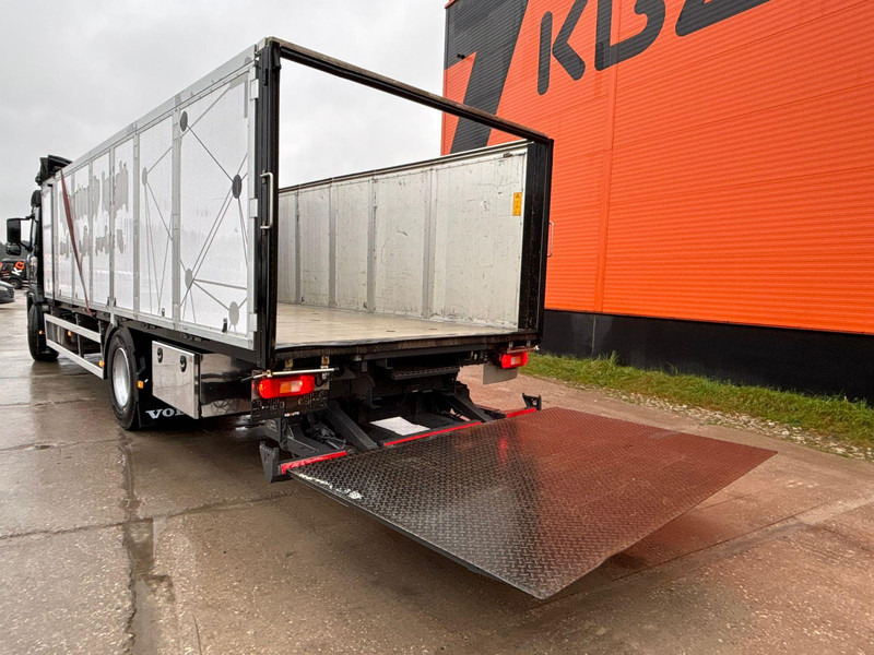 Dropside/ Flatbed truck, Crane truck Volvo FM 330 4x2 PALFINGER PK 12002-EH B / BOX L=7196 mm: picture 14