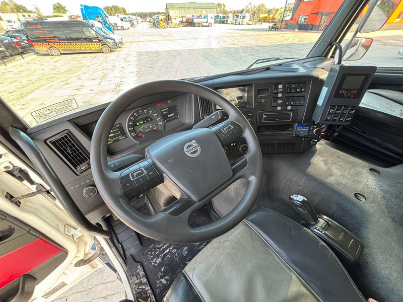 Concrete mixer truck Volvo FMX 500 8x4 PUMI 24-3 - 24 m - 2303 hours / 7 m3 / FULL STEEL: picture 16