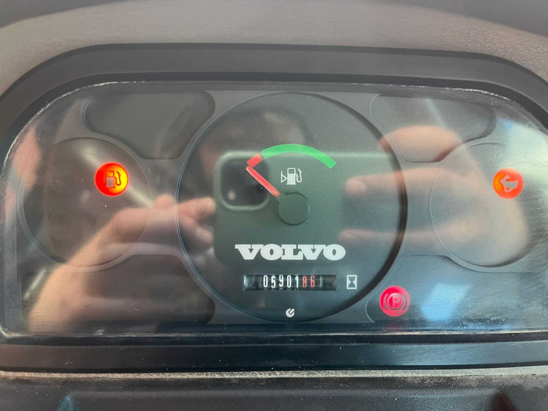 Wheel loader Volvo L 25 F BUCKET & FORKS: picture 19 Wheel loader Volvo L 25 F BUCKET & FORKS: picture 19