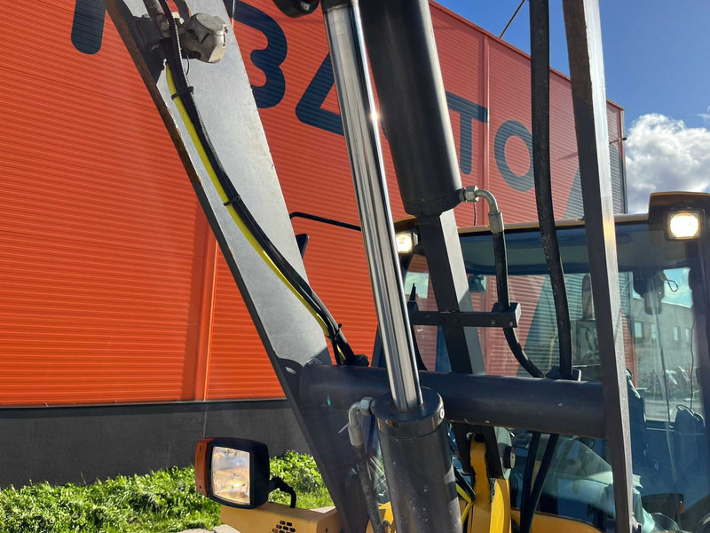 Wheel loader Volvo L 25 F BUCKET & FORKS: picture 10 Wheel loader Volvo L 25 F BUCKET & FORKS: picture 10